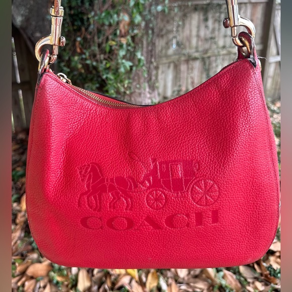 Coach  Red Shoulder hobo Bag wt horse & carriage logo . - Picture 2 of 16